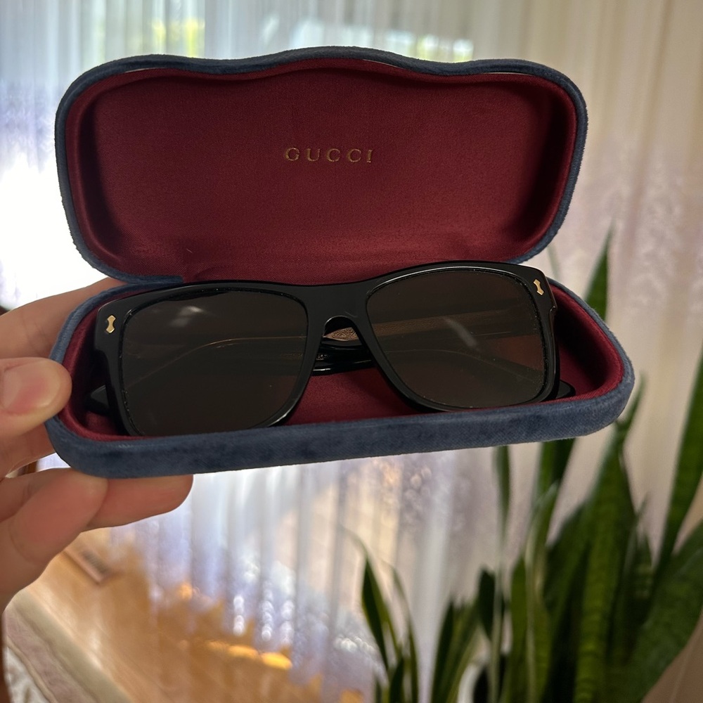 Gucci Black Sunglasses